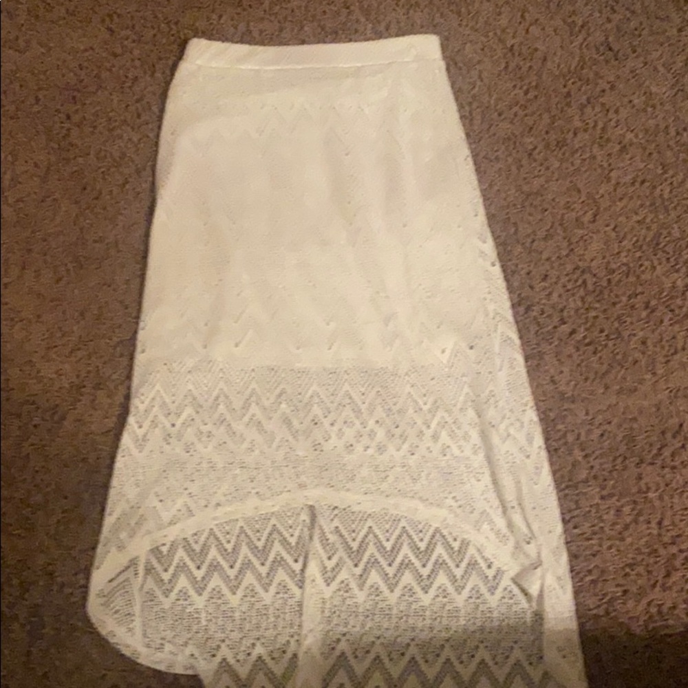 A kids white skirt